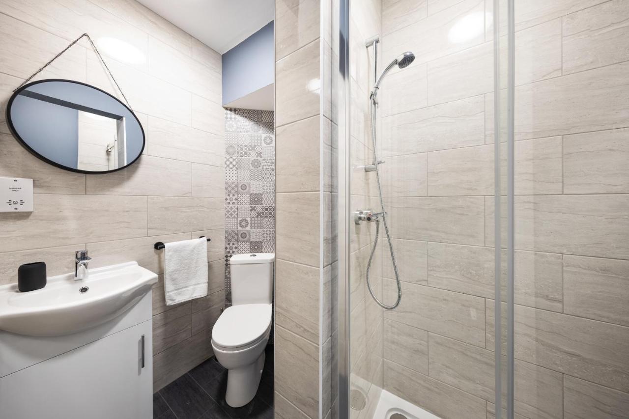 7 Bedroom House Ensuite Rooms, Fully Equipped Kitchen, Free Wifi, Tvs In All Rooms City Centre Close To A46 Inspire Homes Coventry Eksteriør billede